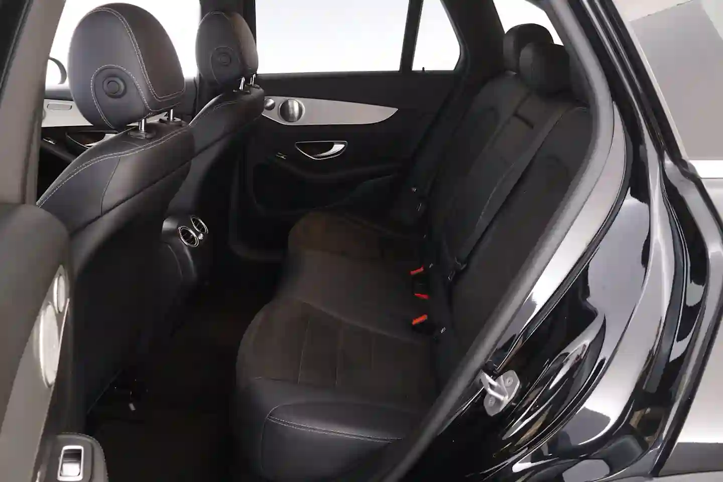 Car Image - RLCnEQRn3Cz2TgY39MSnq
