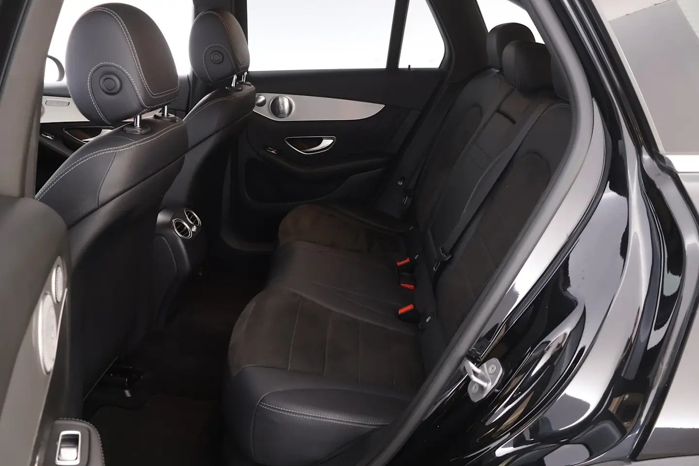 Car Image - RLCnEQRn3Cz2TgY39MSnq