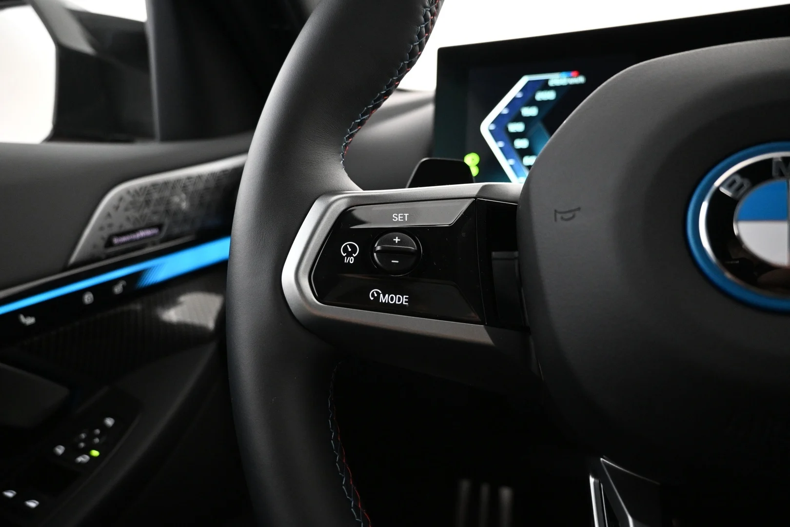 Car Image - 7EE1a73KTllCDlf3cYFNGQ