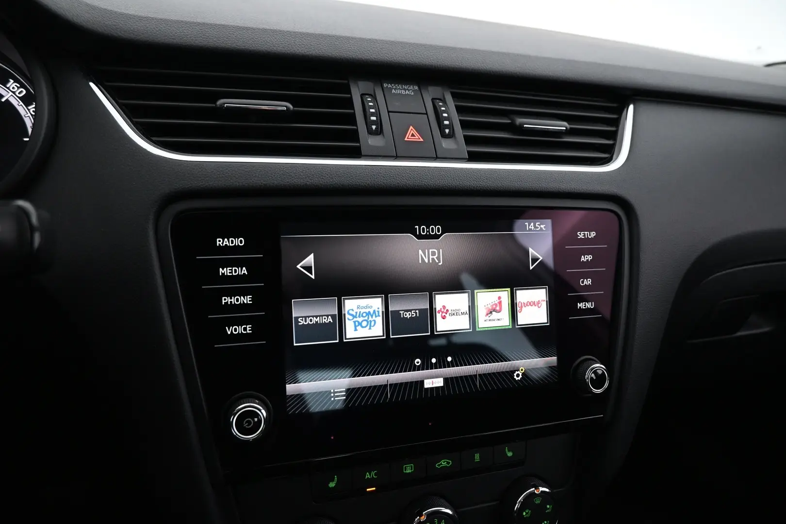 Car Image - 50XDz0X1WkifjD0N6DGGj4