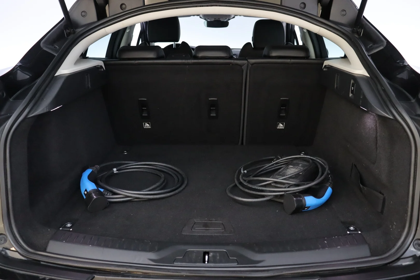 Car Image - 7CxCasGOnmChsGmOVMVRMo