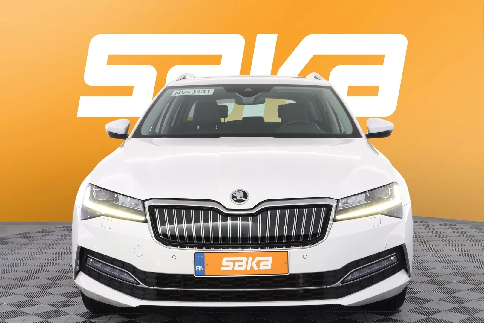 Car Image - 3H7KBtJ1PhV3YfQ1iLJQZu