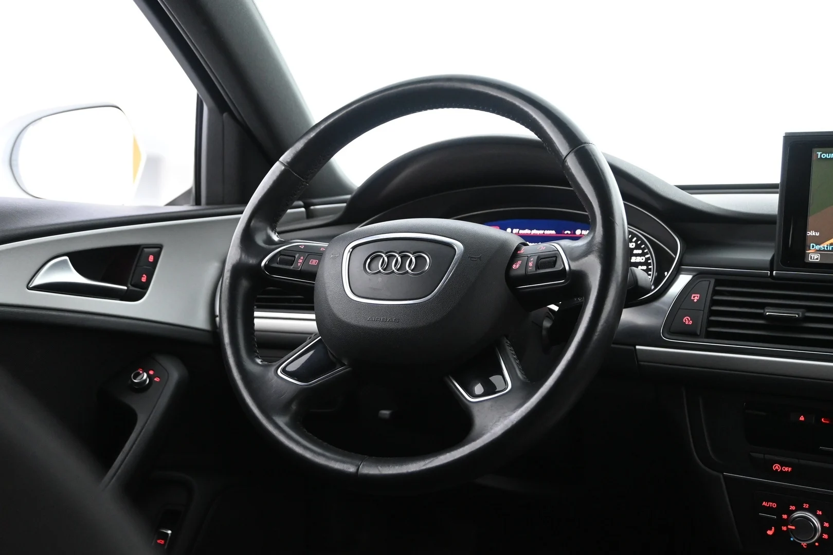Car Image - 4hCNQuaXnugBzlltK8wGor
