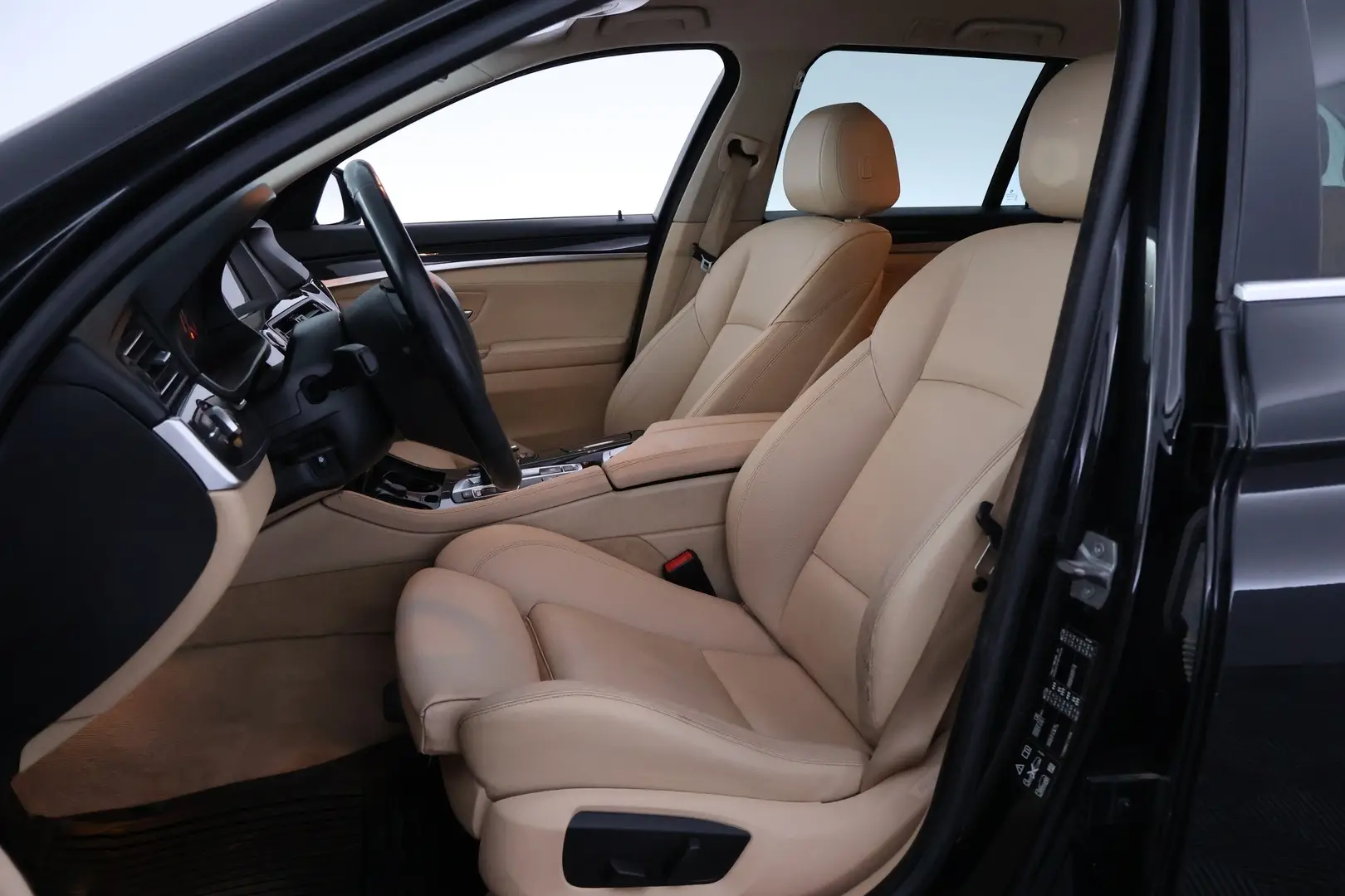 Car Image - 2zup6FkBYfmMC7aSr3i67y