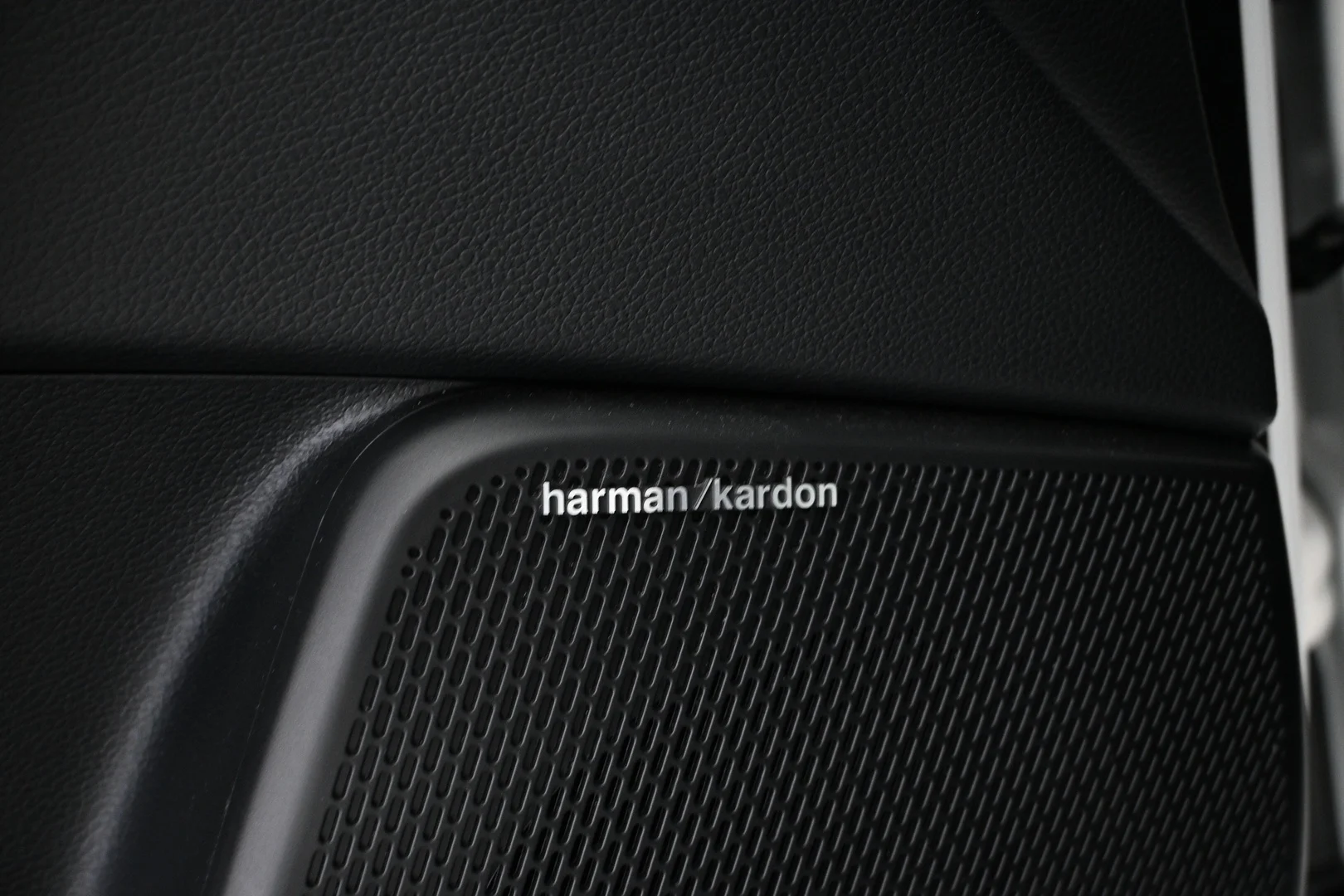 Car Image - 3BnMGAGScN5WFk4l8gI5ON