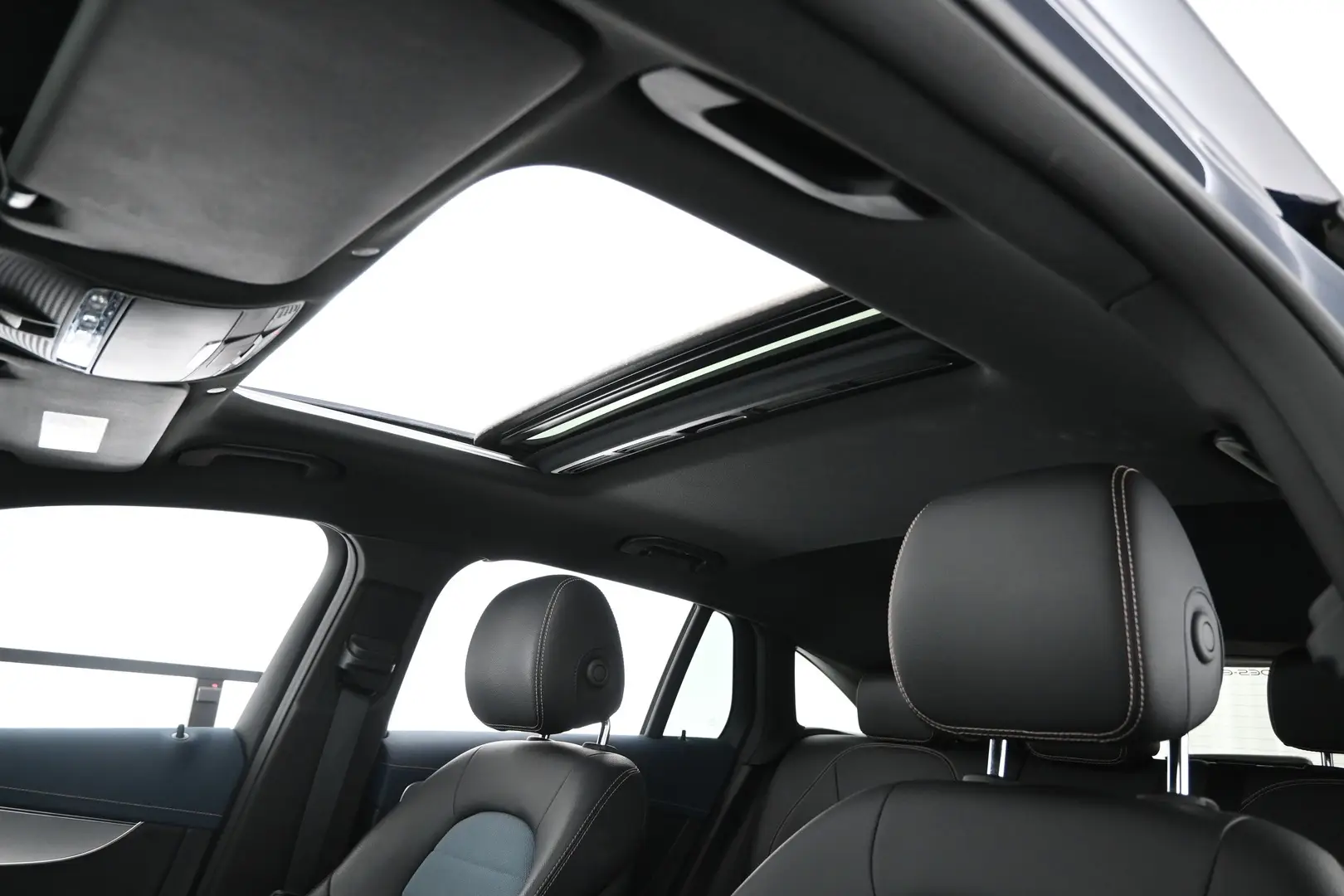 Car Image - KO0JW8P1RBLg3dCJ2Crce