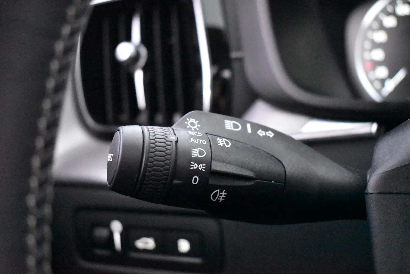 Car Image - 7FLGHfL5KuT5KIyzwWPlTt