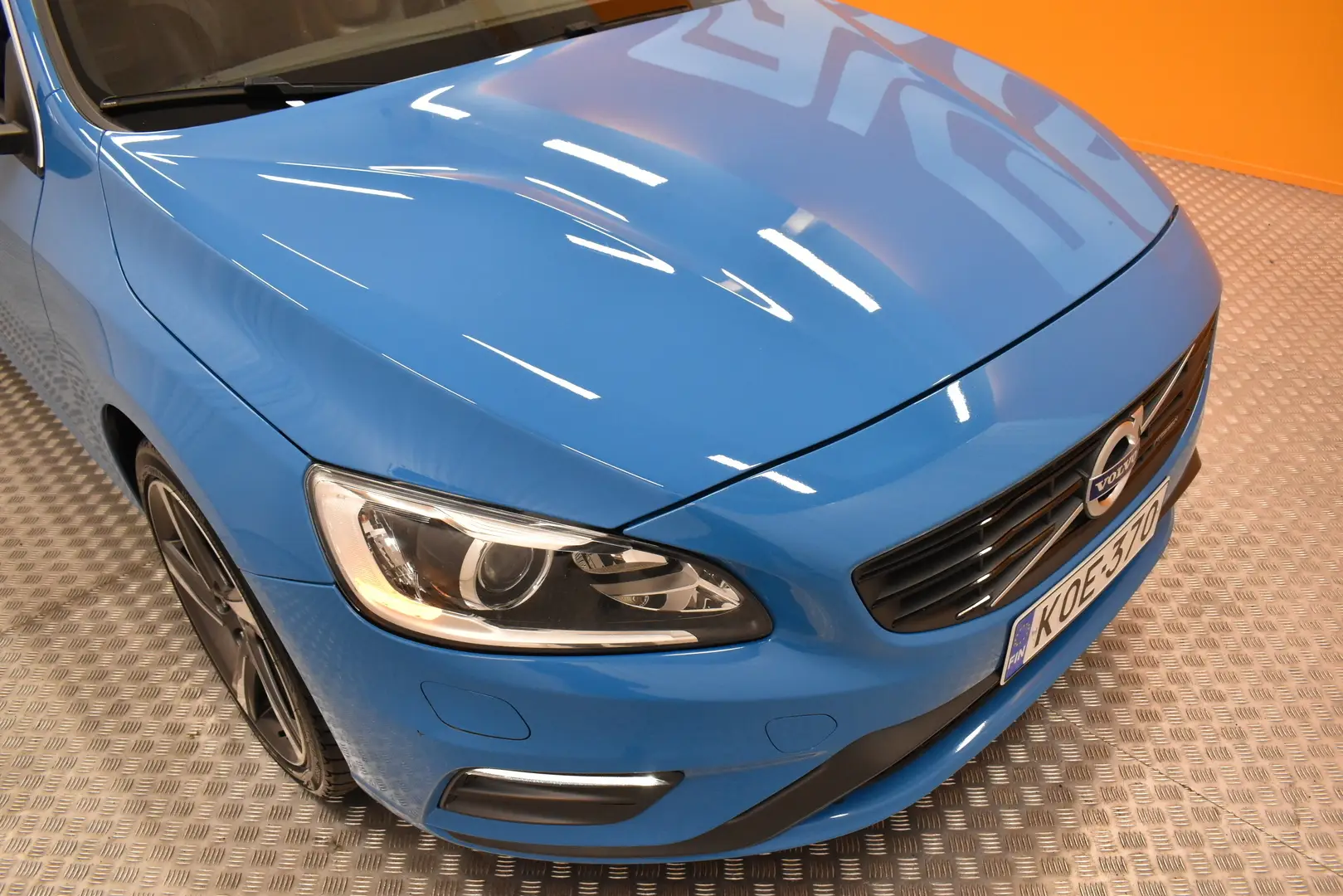 Car Image - 1FXBA6komp0abiQGJRGC3i
