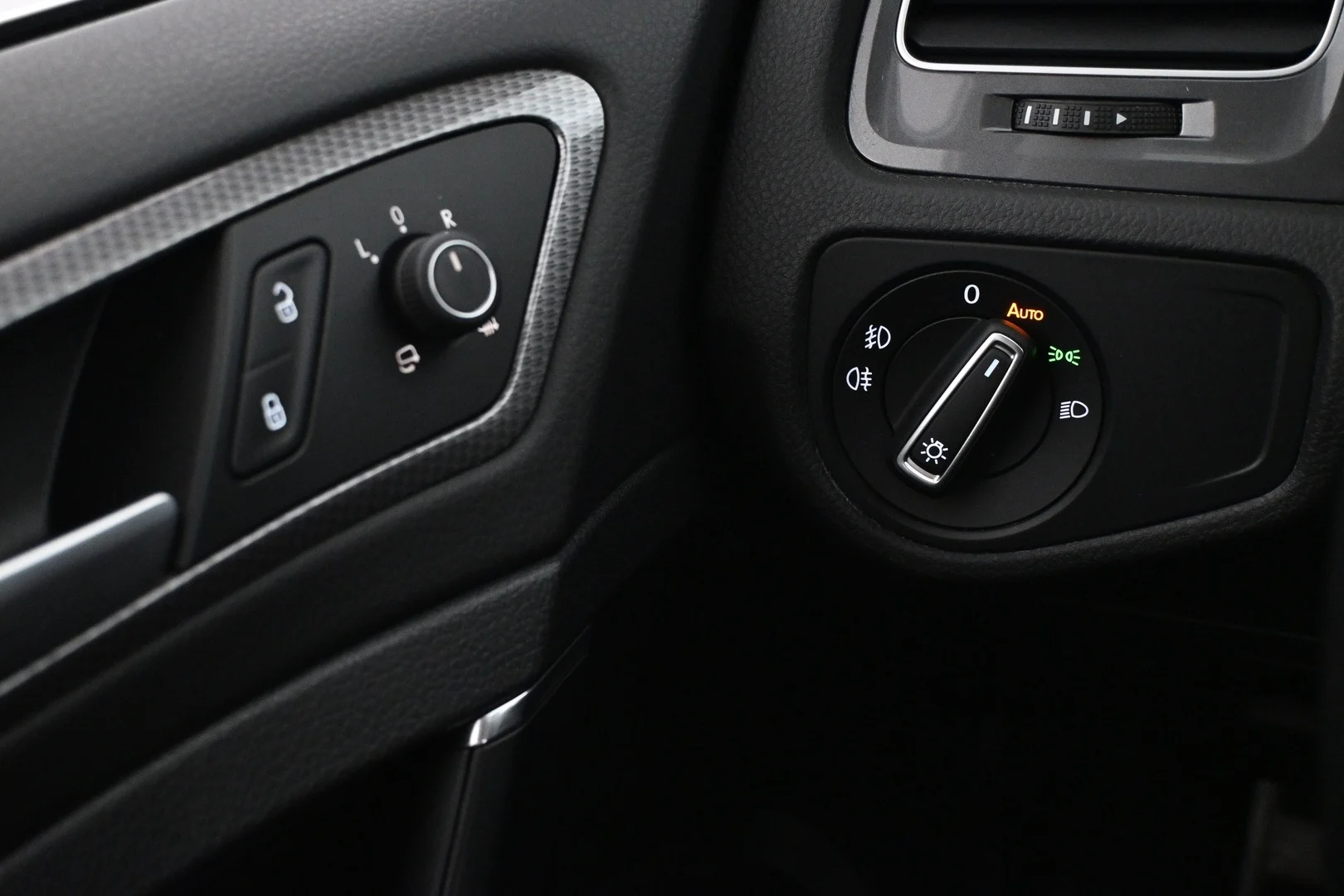 Car Image - 4Uw6xPPvVYV6X9UCALYO6L