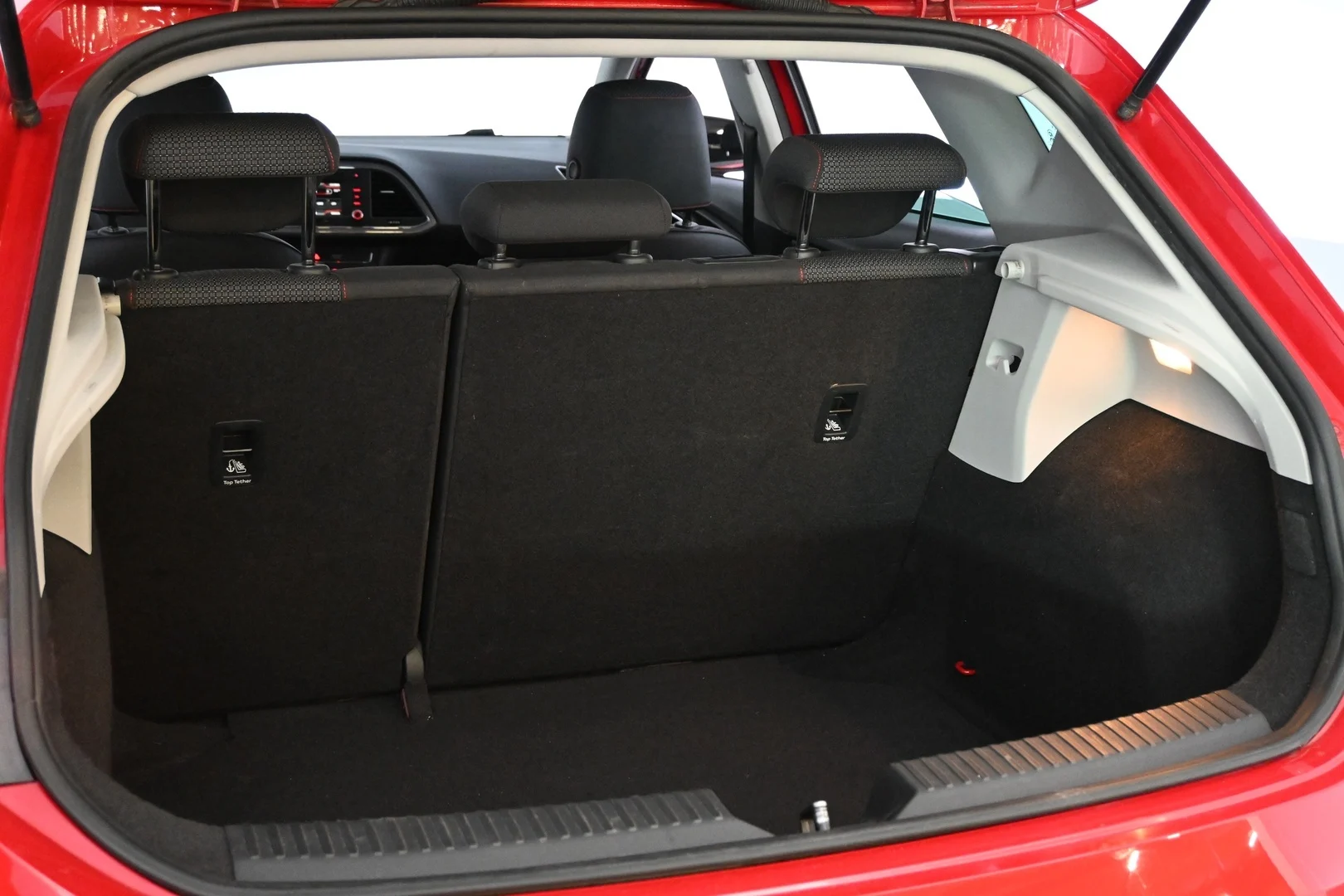 Car Image - 1qrsiY0tzcSMVQoyHjg4cR