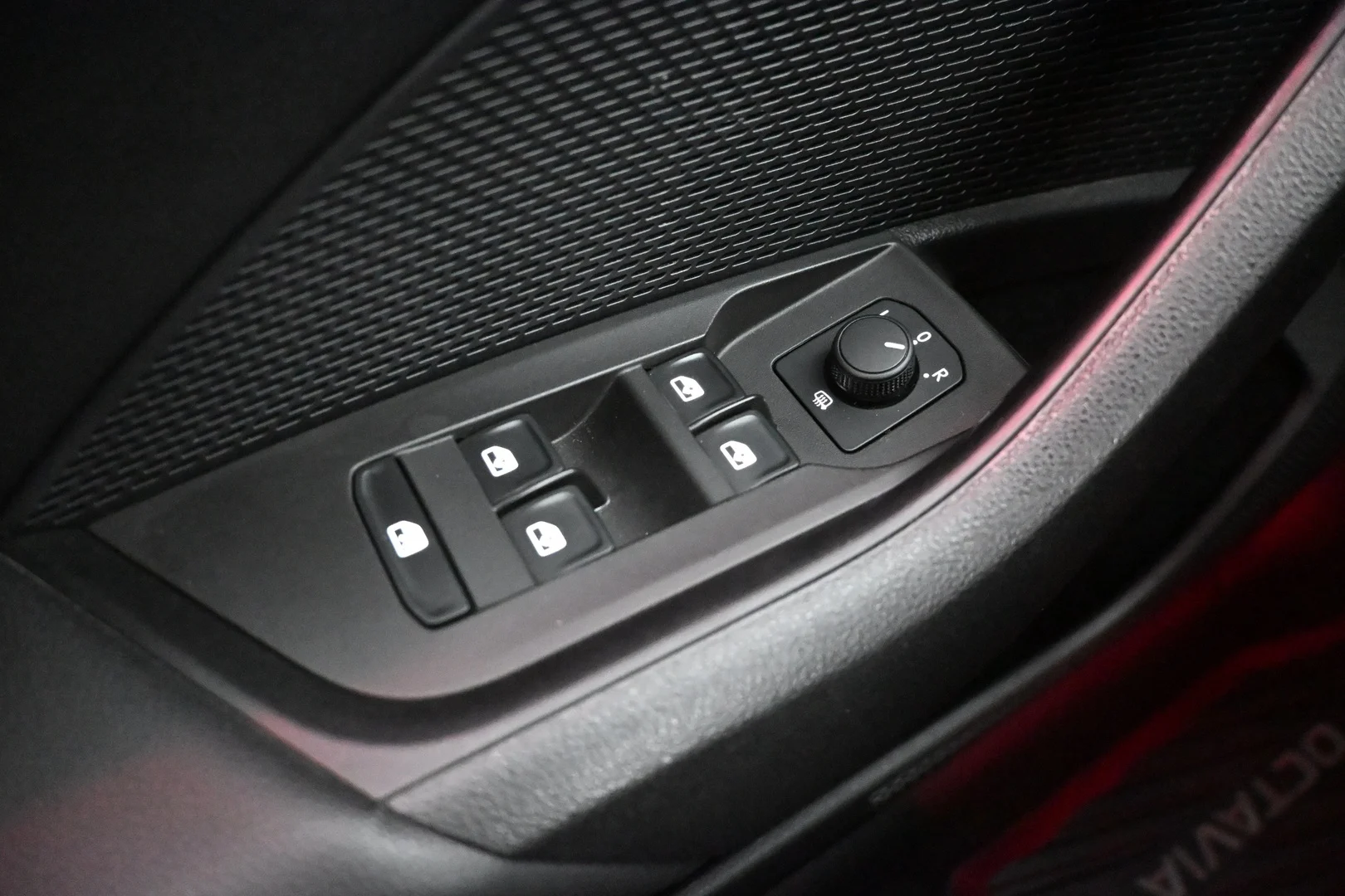 Car Image - 20VbQPwPiNe5ISmK2o6y6R