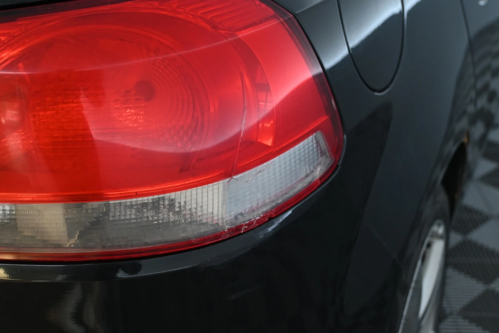 Car Image - 2PXsxXCC0pbYeSgkF7En29