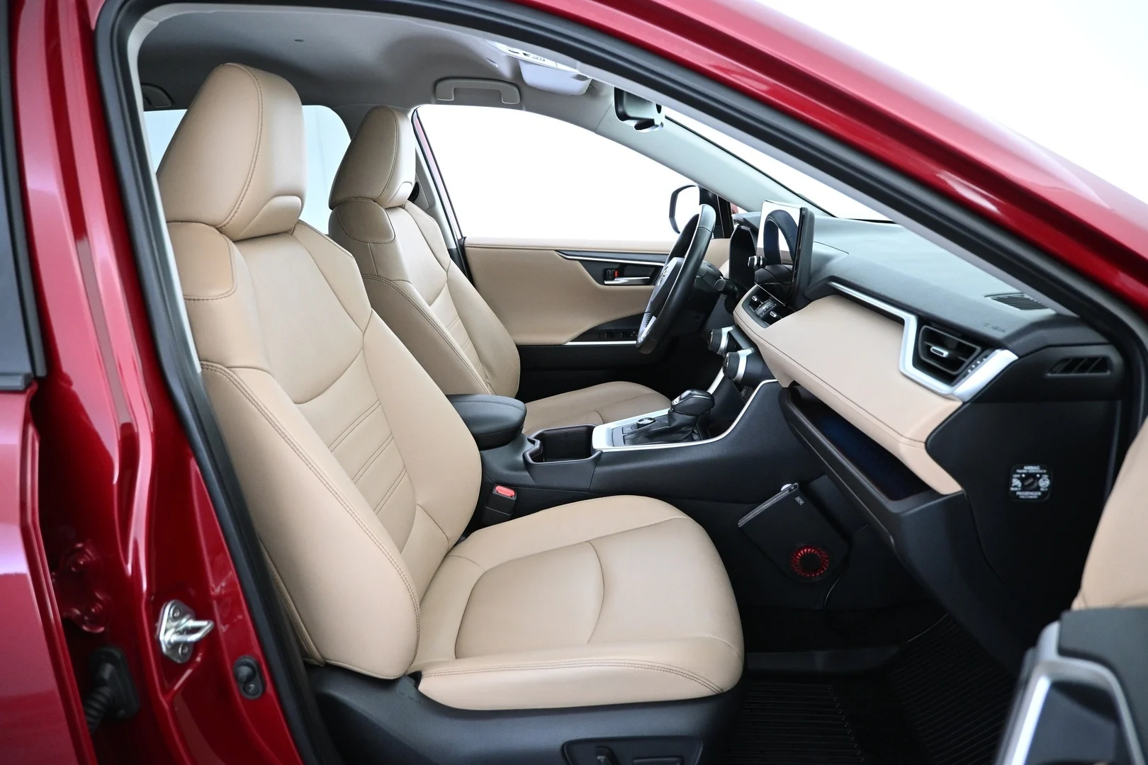 Car Image - 5JBdl9LDuqhlyUz5Httq9N