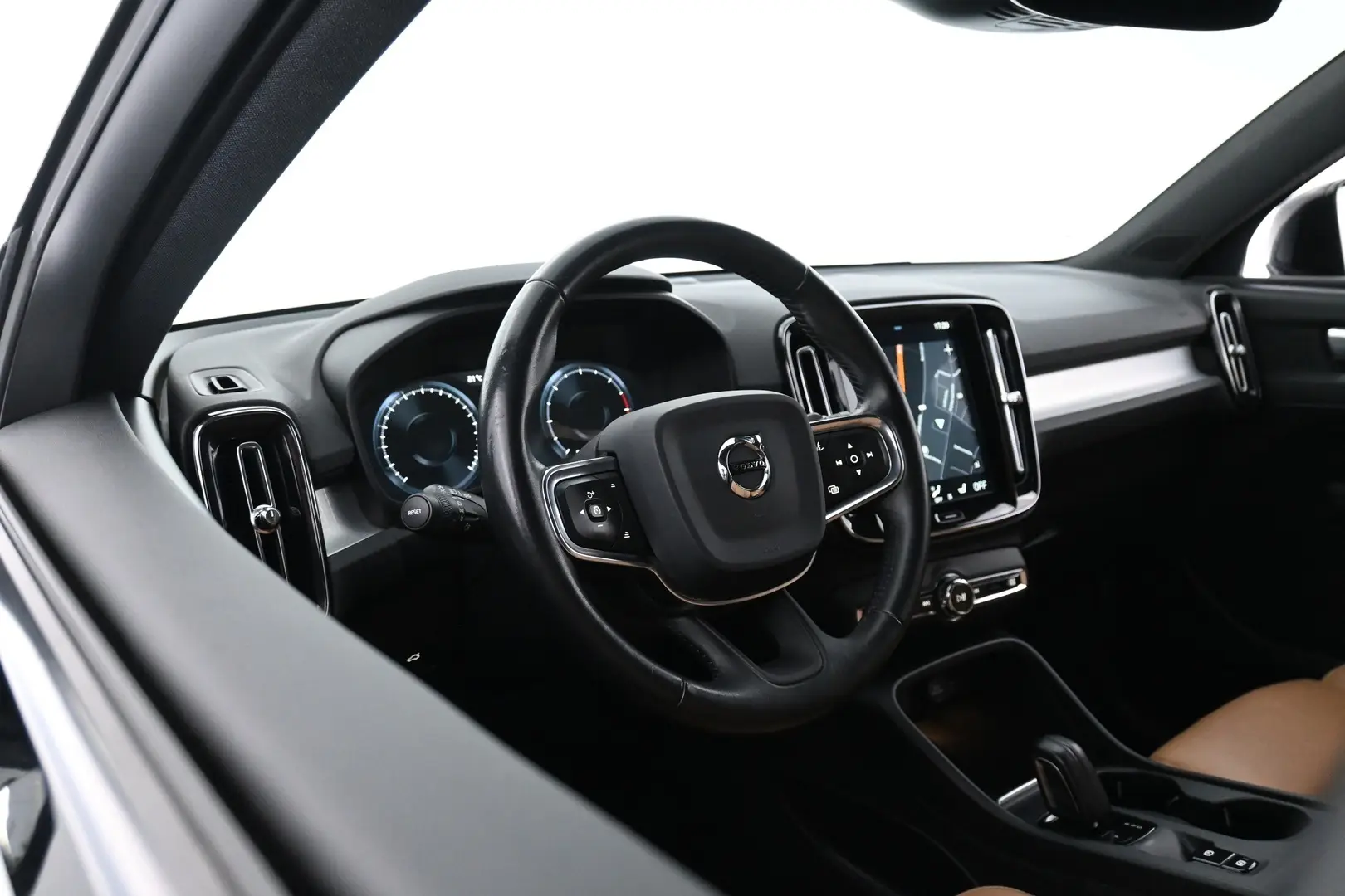 Car Image - 1ylpkTF8fKzONhjvyi4Wty