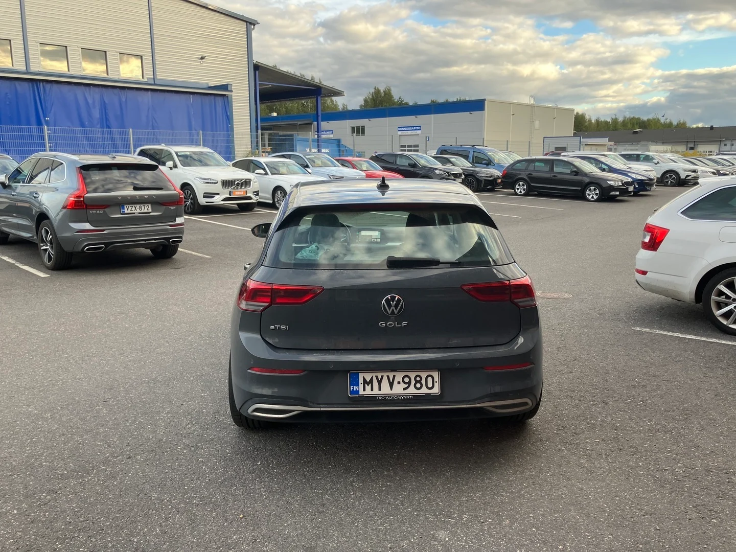 Car Image - 7FeikFRSV1rea8SeBKKqs1