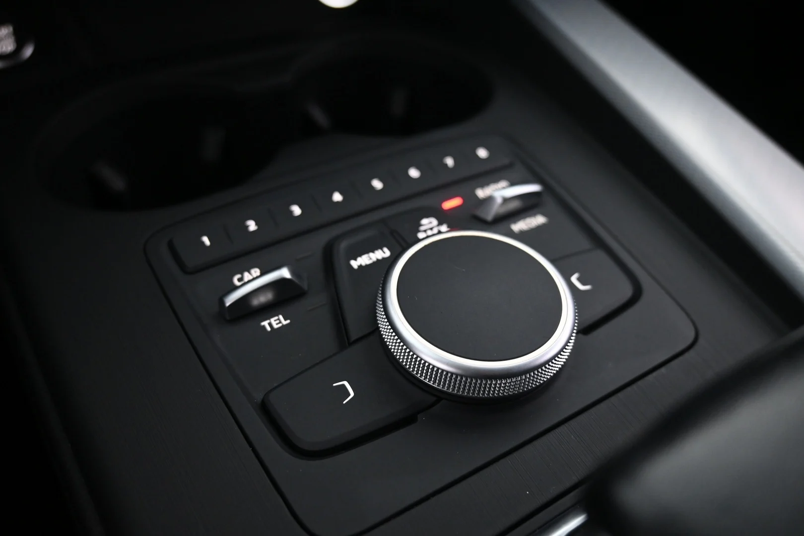 Car Image - JweUCngmssv9kn5asSLEC