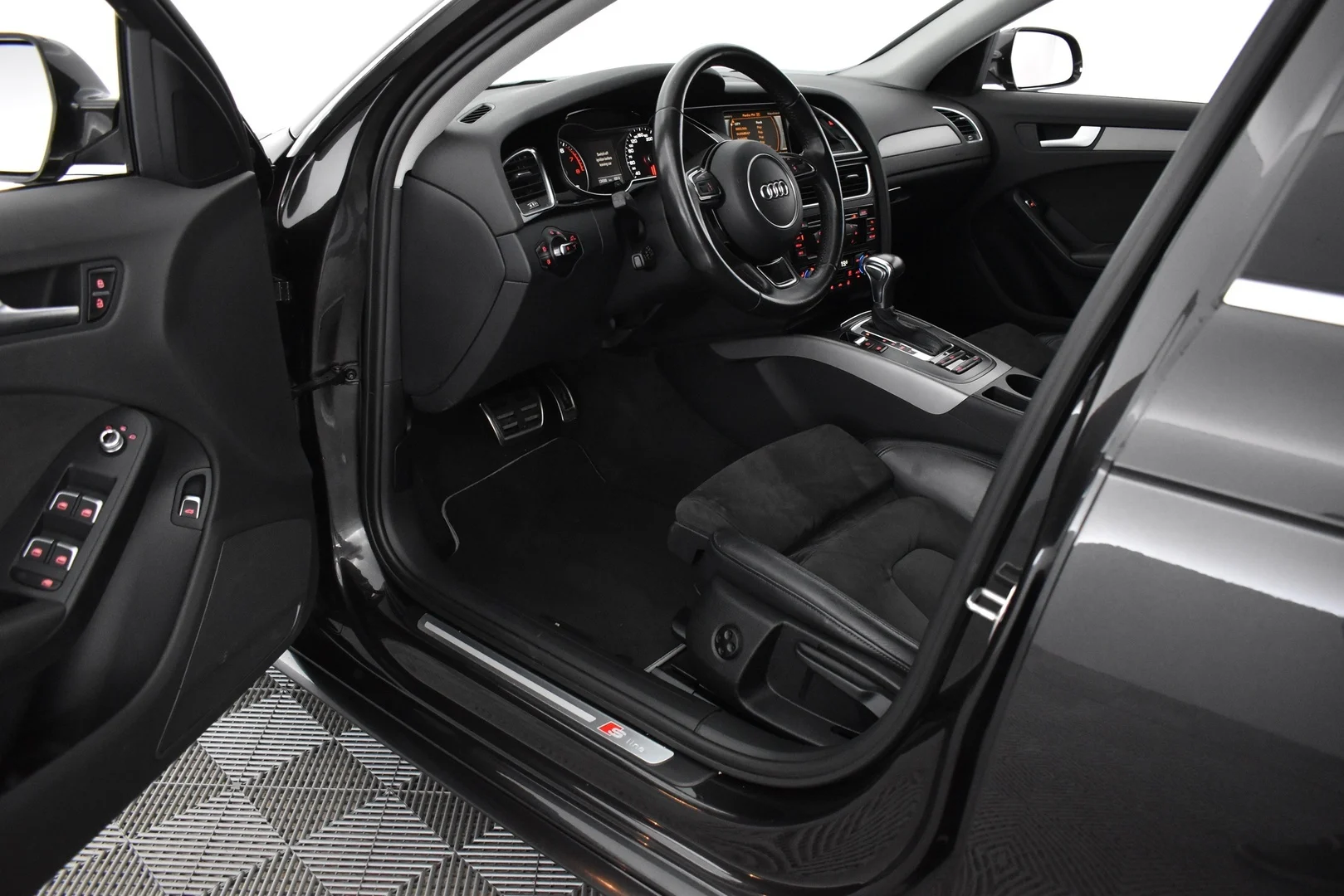 Car Image - 4hHiWM1vN7egNKk0gD9wxd