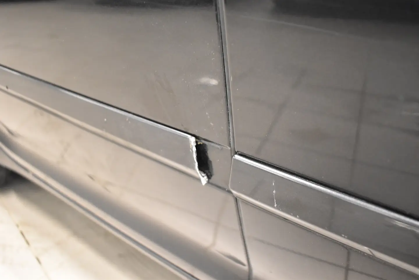 Car Image - 1T8d6NNLag55KUeuuvbaVv