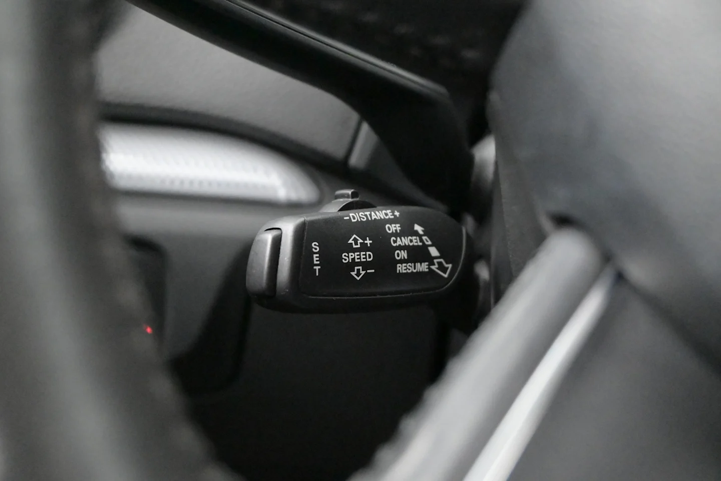 Car Image - 3xrpZ3FpwE1V2zyvA4RJN7