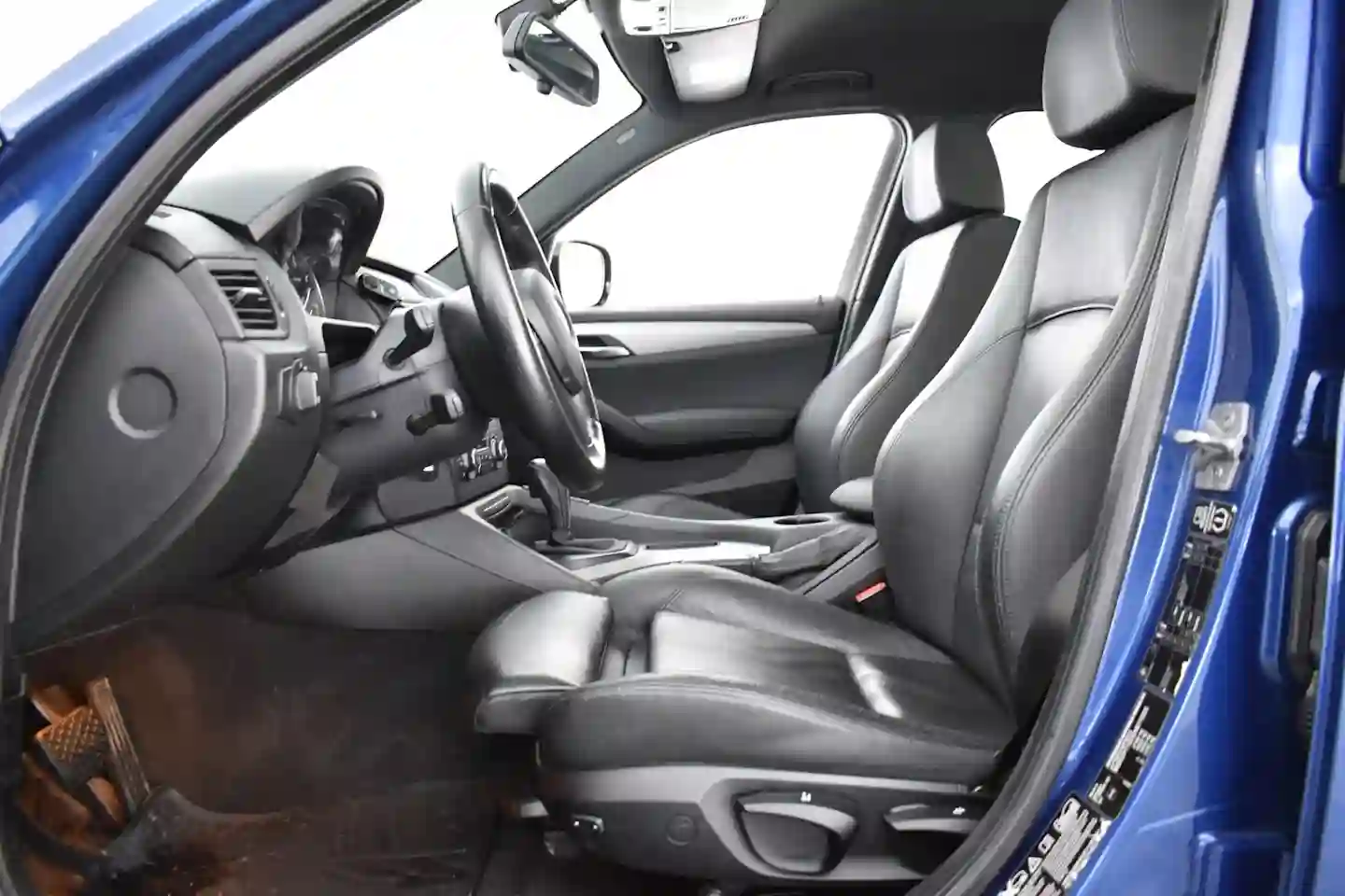 Car Image - 4nBsqiNdIBJt220qY41Tkh