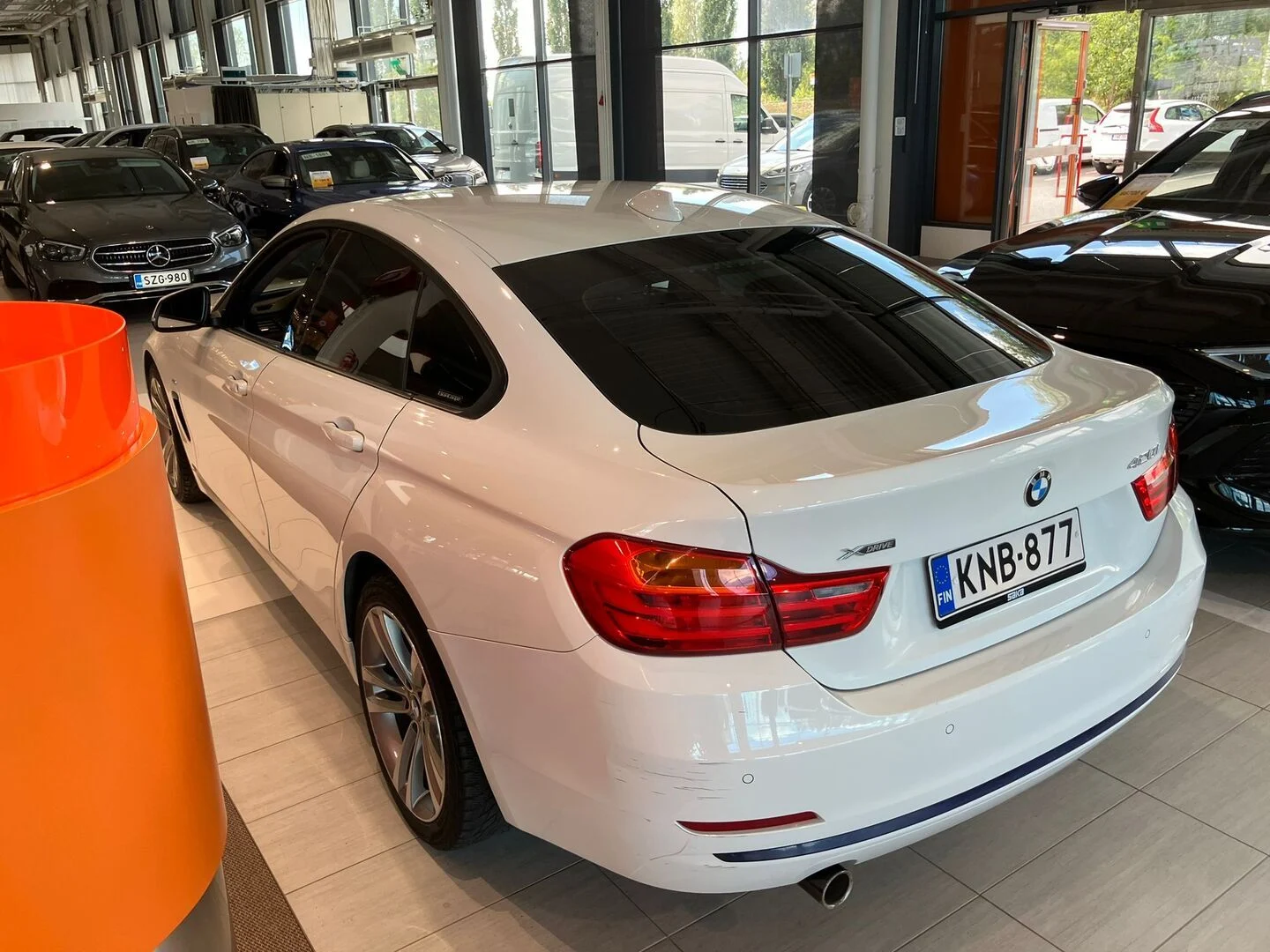 Car Image - ABve9Wv7ykeNG5mhu88hb