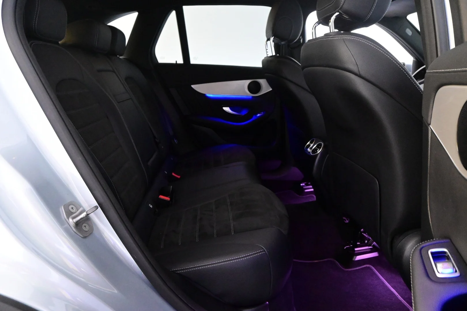 Car Image - 56PTUY2JDRwIOvEGZOq5JS