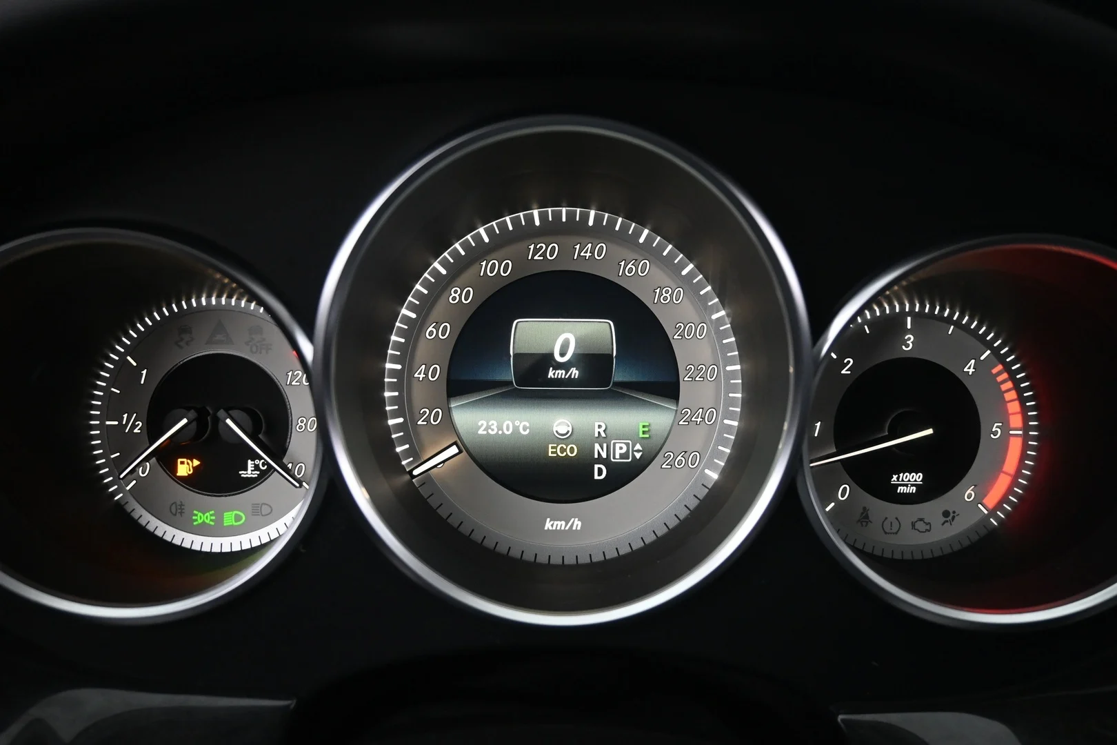 Car Image - 6DSDSpNN2xXRaA7FnMfU4M