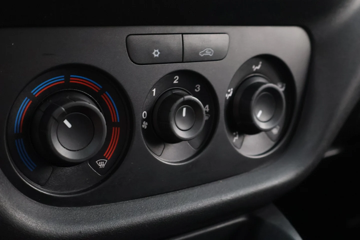 Car Image - 5PJVLxg6FoVoGIE7uzC5Sn