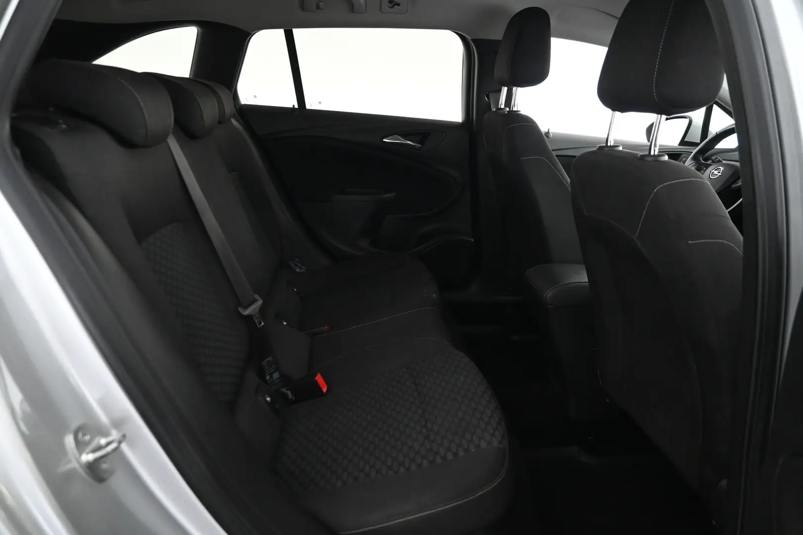 Car Image - 3oYq6ddriD2x0dT4IipkDe