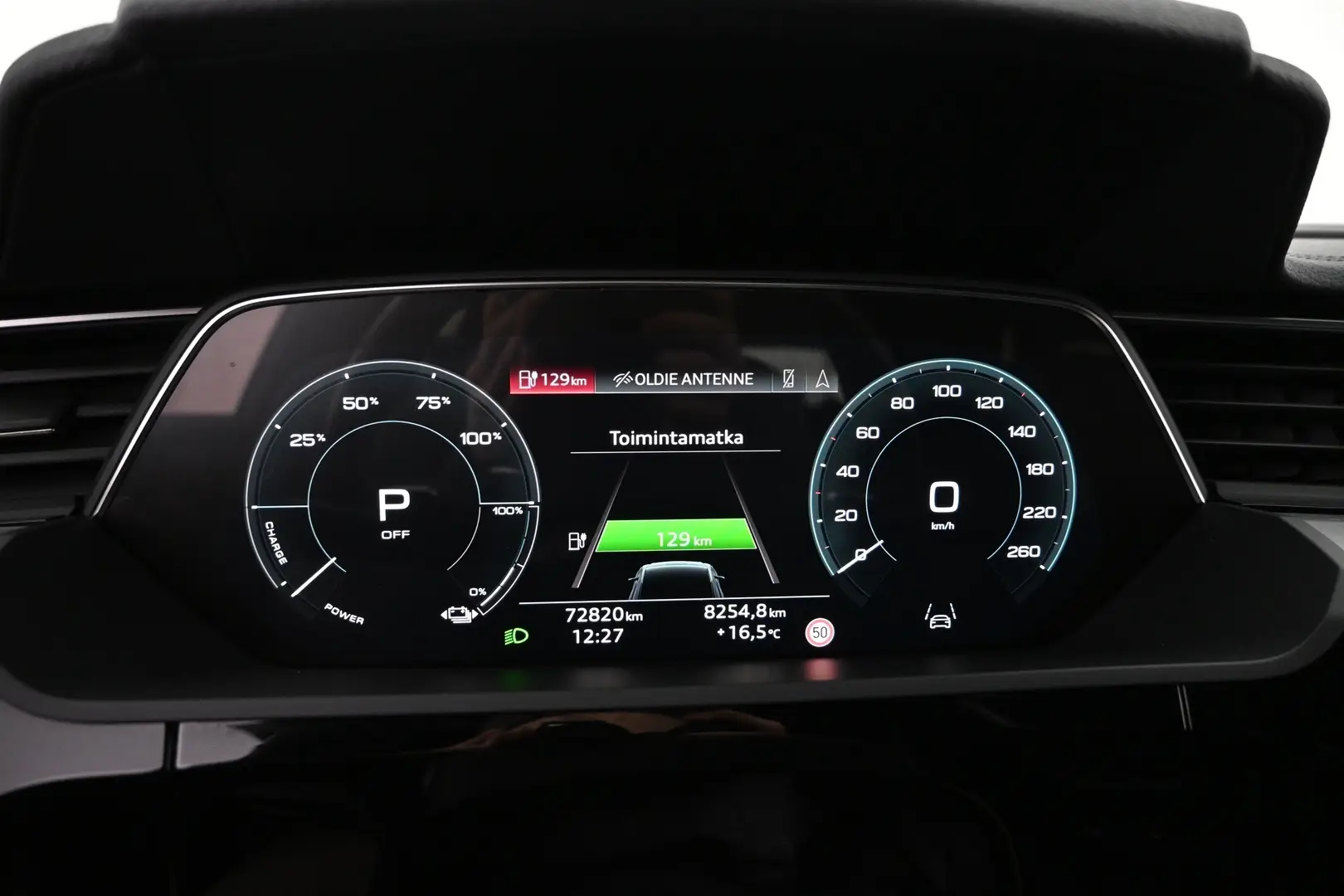 Car Image - 2LU8zTURWrBpoe0tWrrnM1