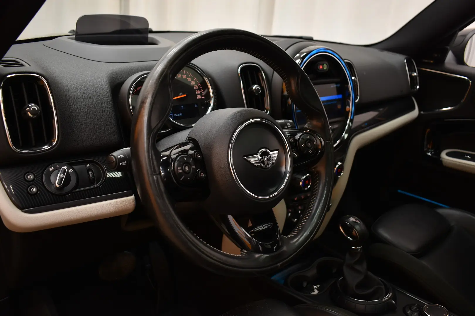 Car Image - TLMuYTmmSDUf3TkvFxGbd