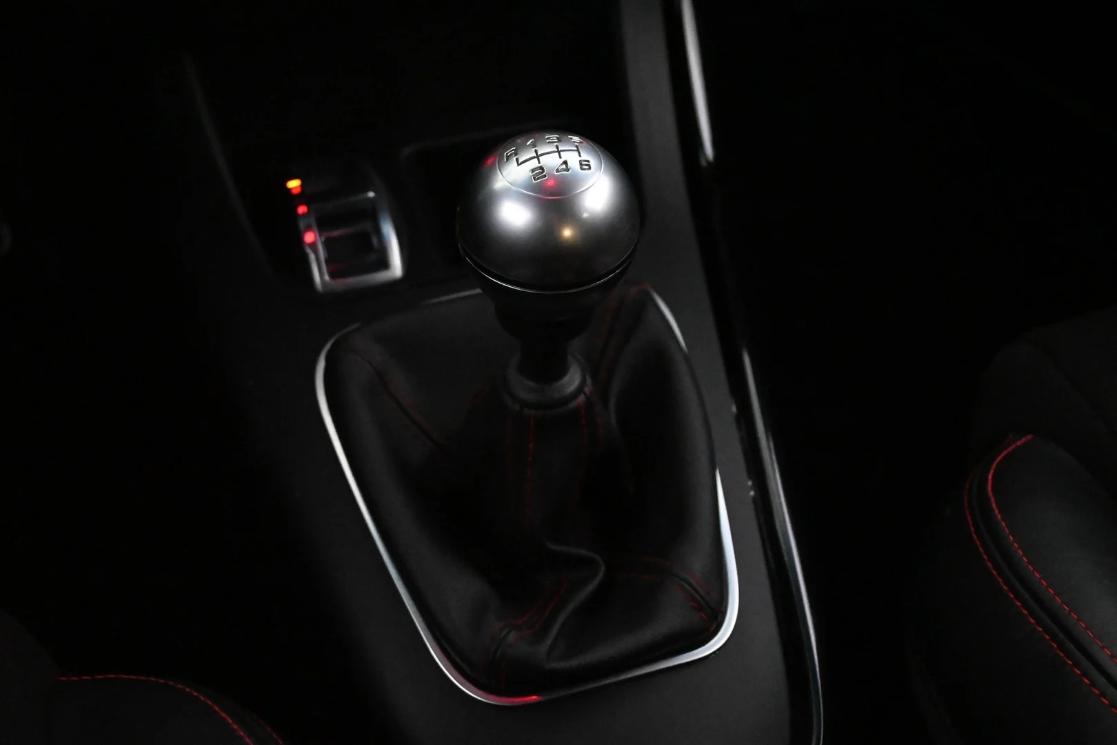 Car Image - tG6IkYX9dTw1M82Vvjk5x