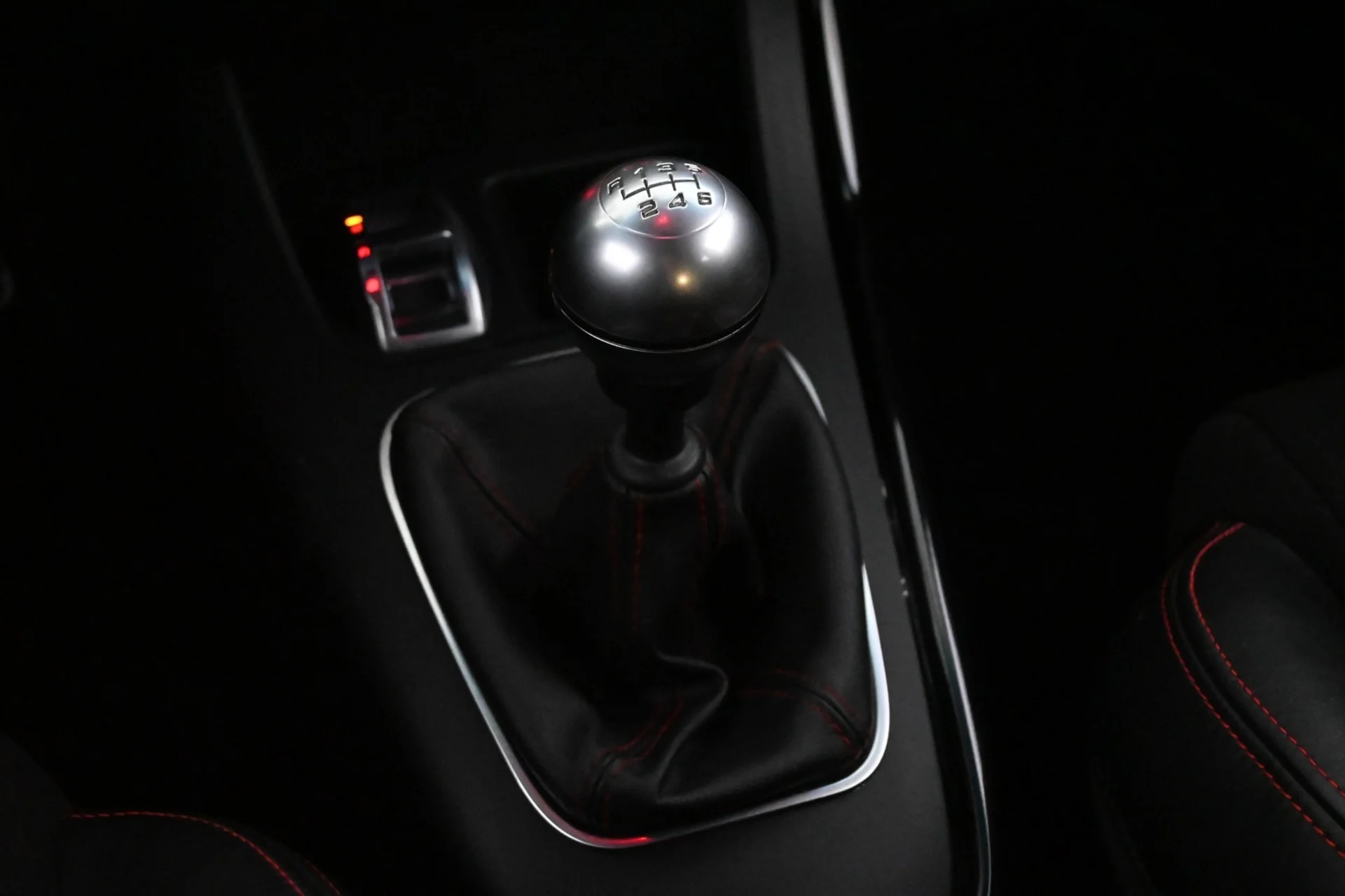 Car Image - tG6IkYX9dTw1M82Vvjk5x
