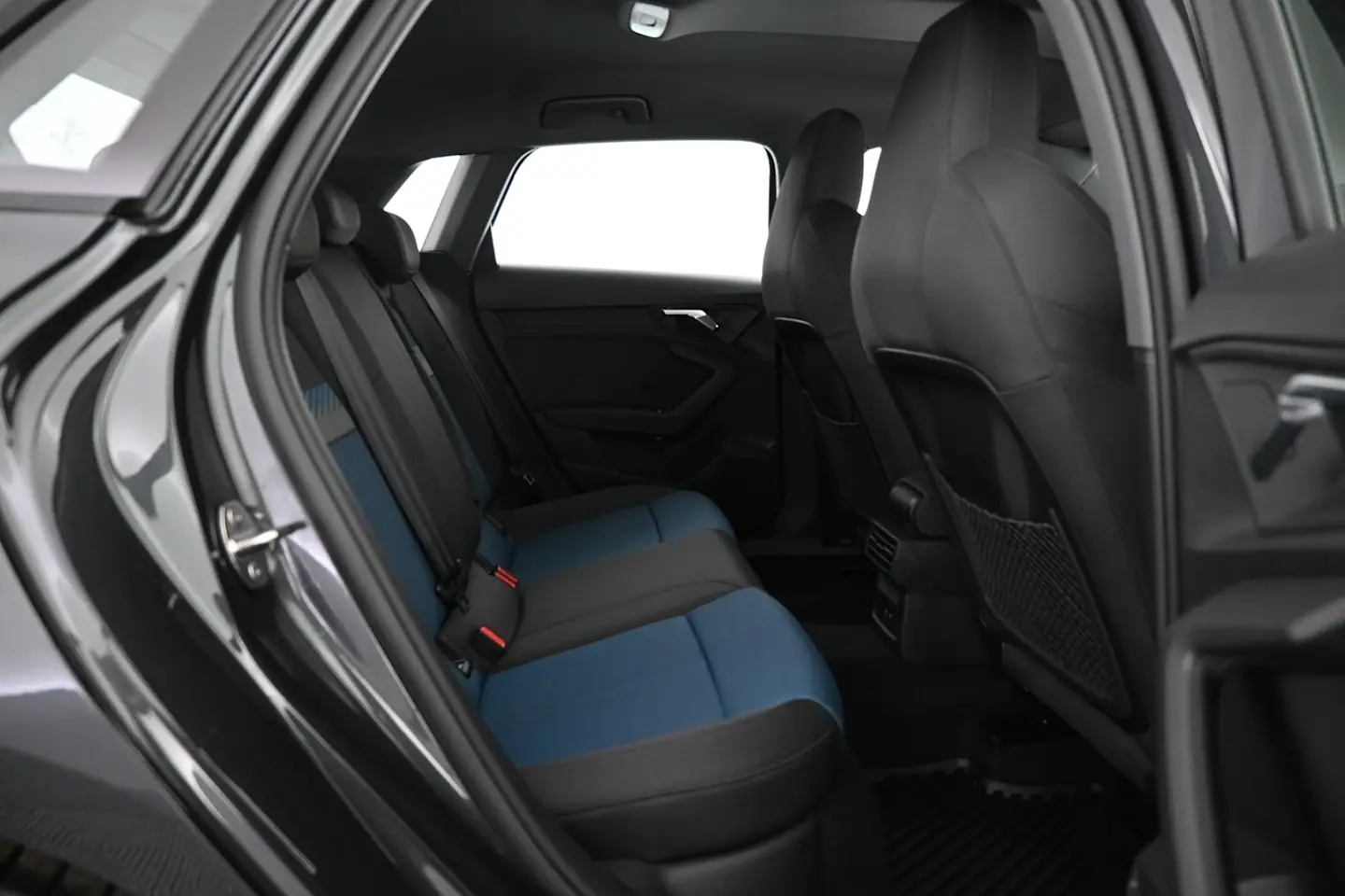 Car Image - 1rkIeOQdl3uz9ojET75RPy