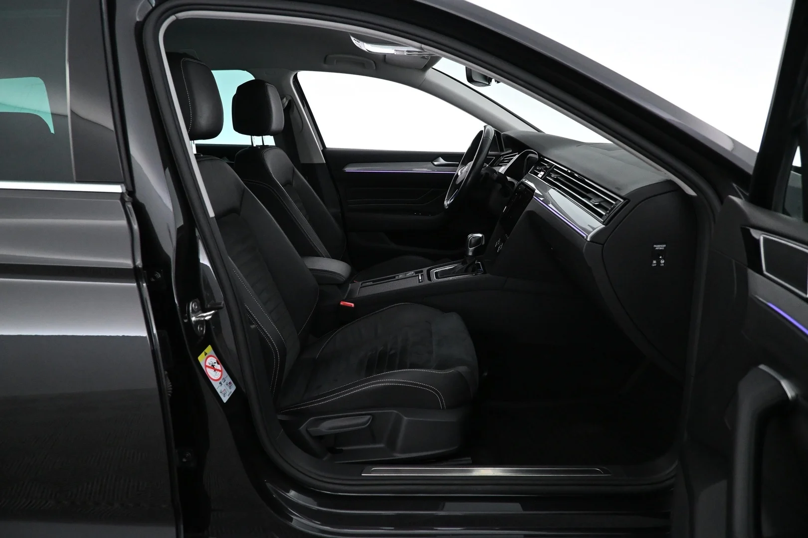 Car Image - 3idsQhScSNLE0G7fRZZXb7
