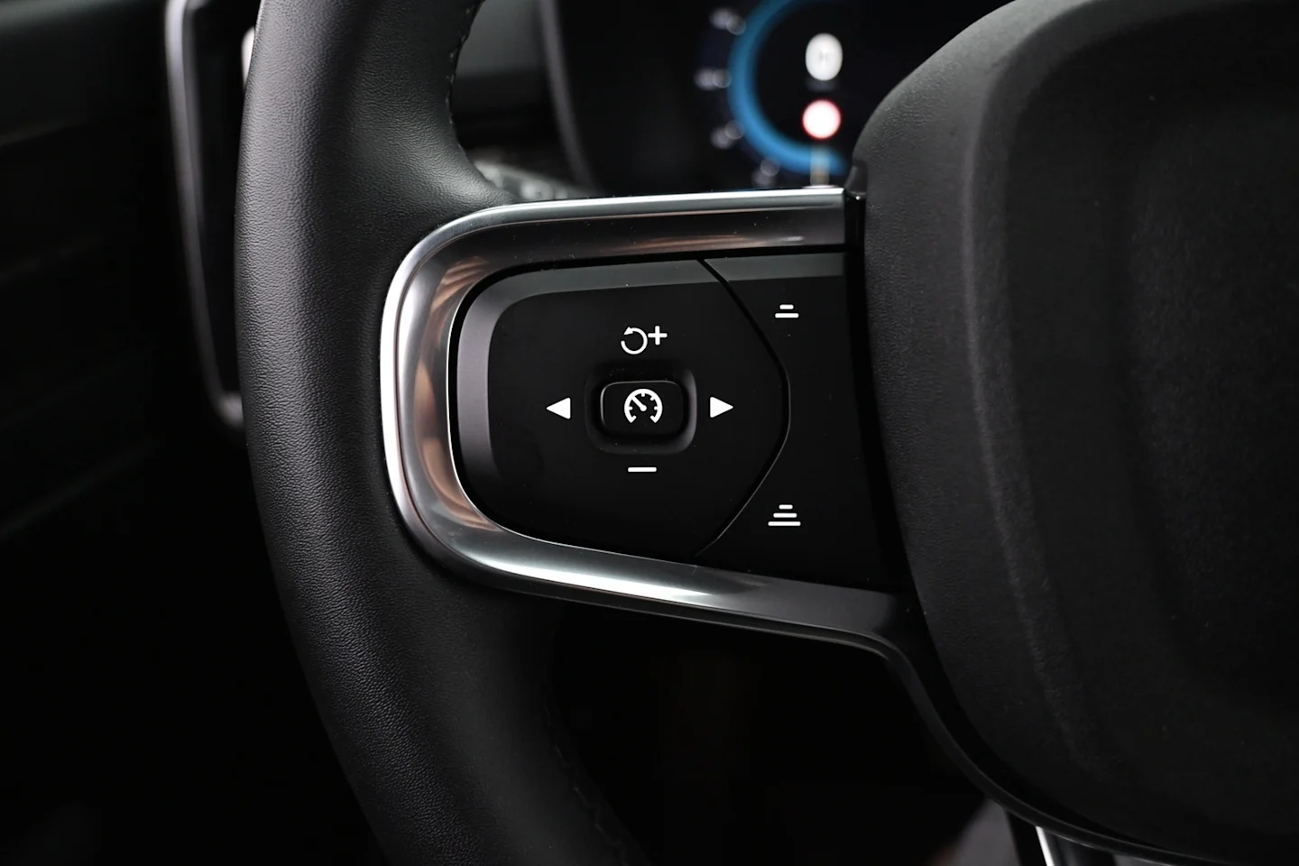 Car Image - TidVy4oa3LPgbTWZt4gmw
