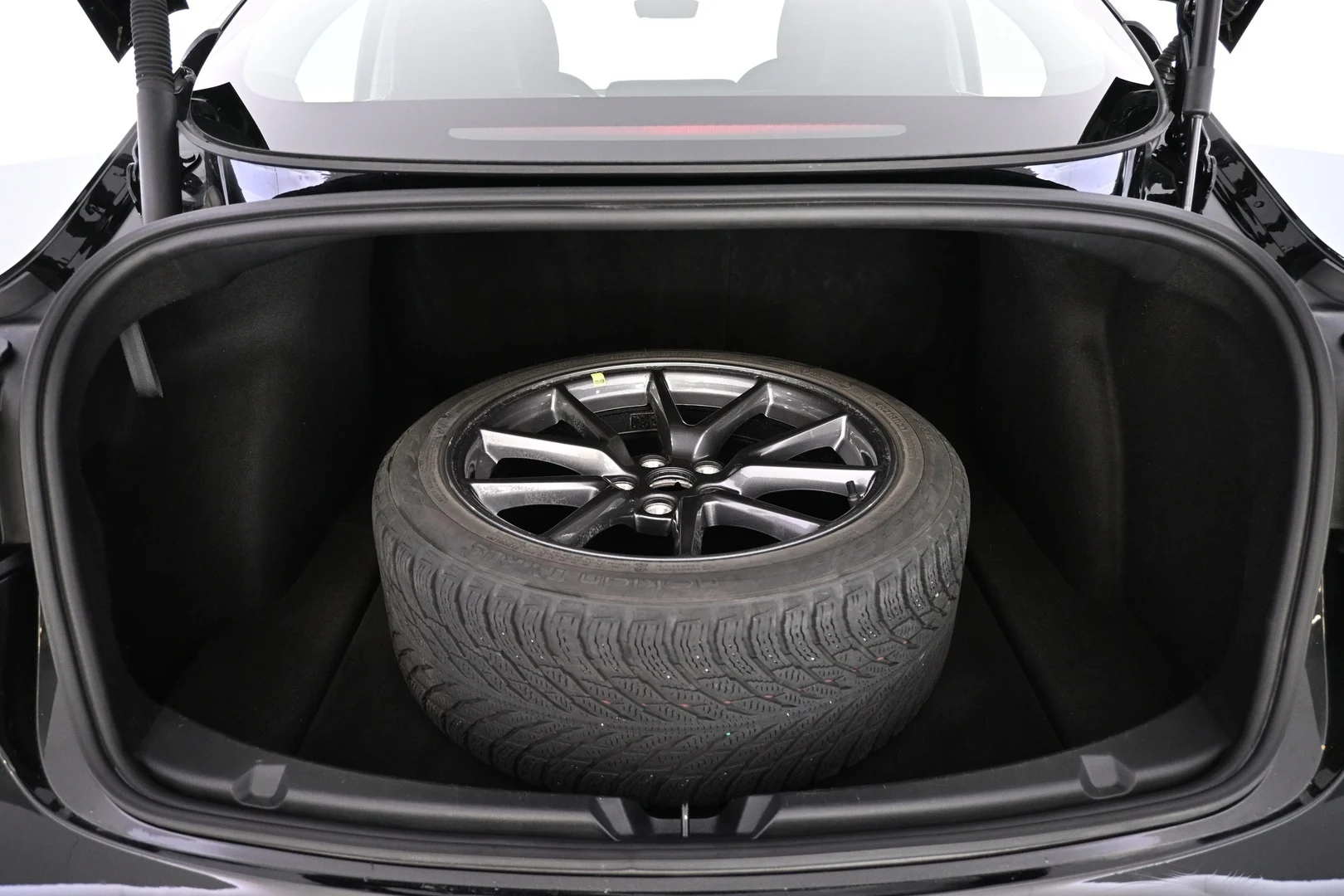 Car Image - 3xNpZukYZzNUeYbOI87Qz1