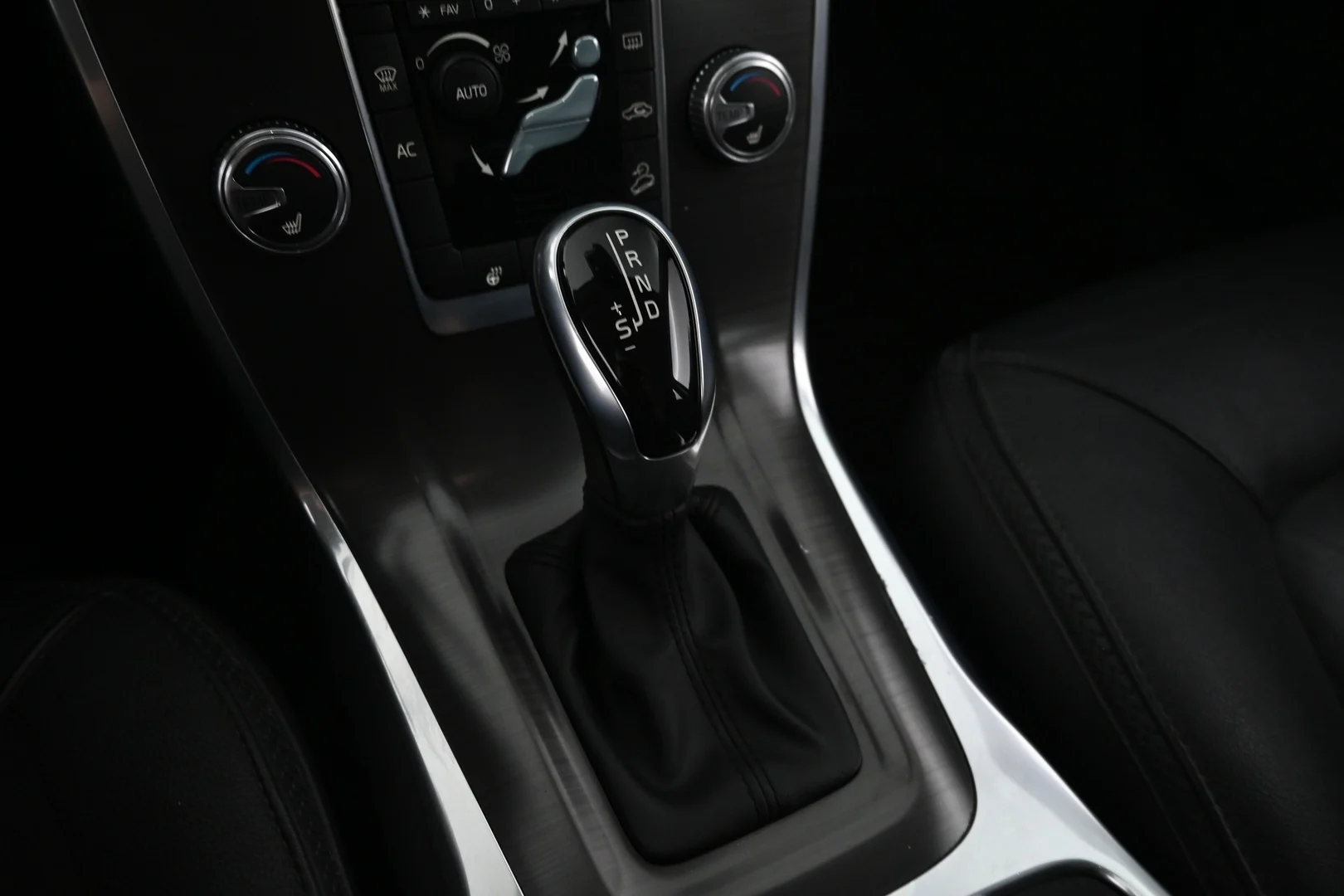 Car Image - VU3QdH35ggDFeFSqywDsw