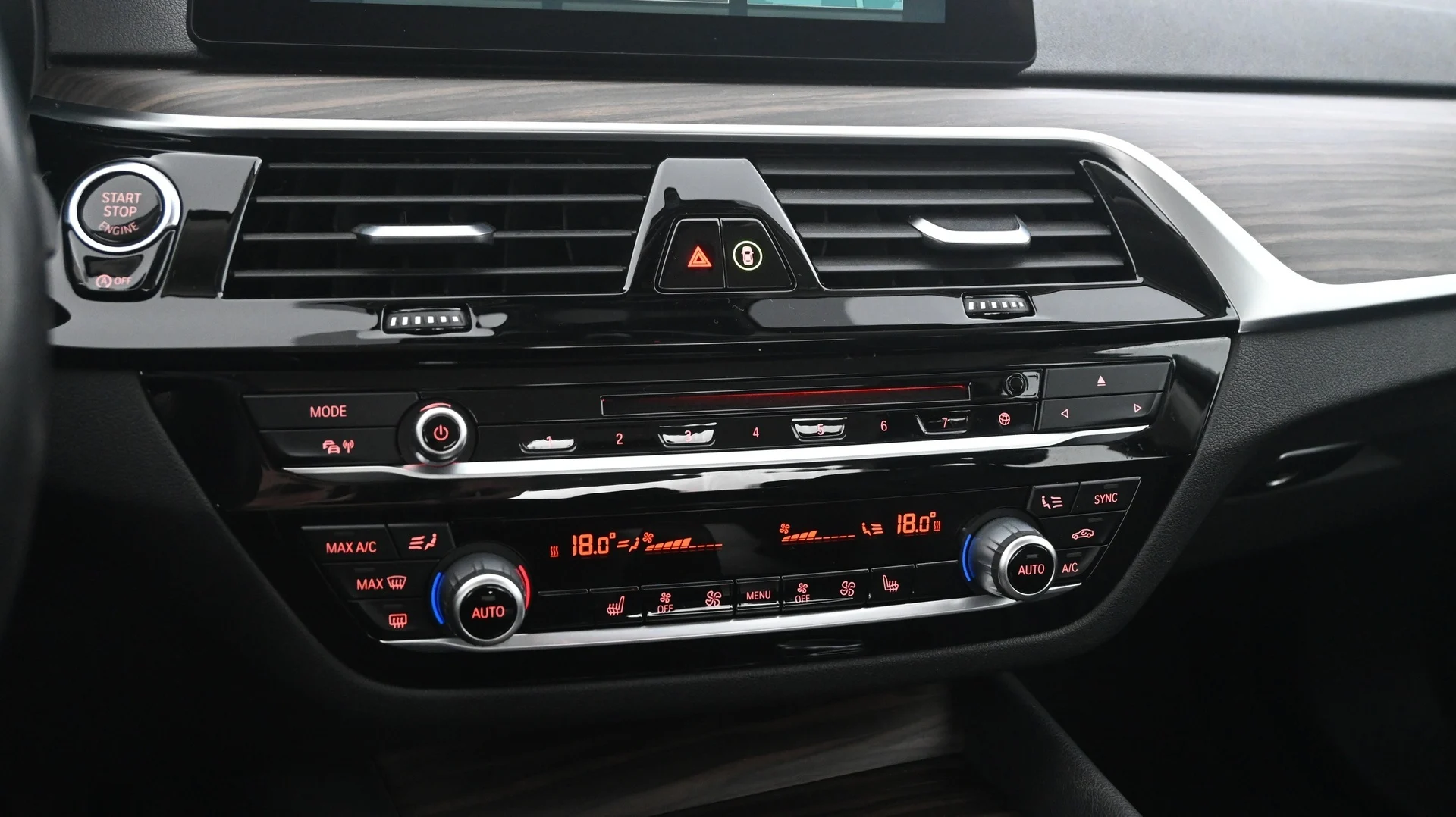 Car Image - 1APMFPkNTcxT2FmUV0gibf