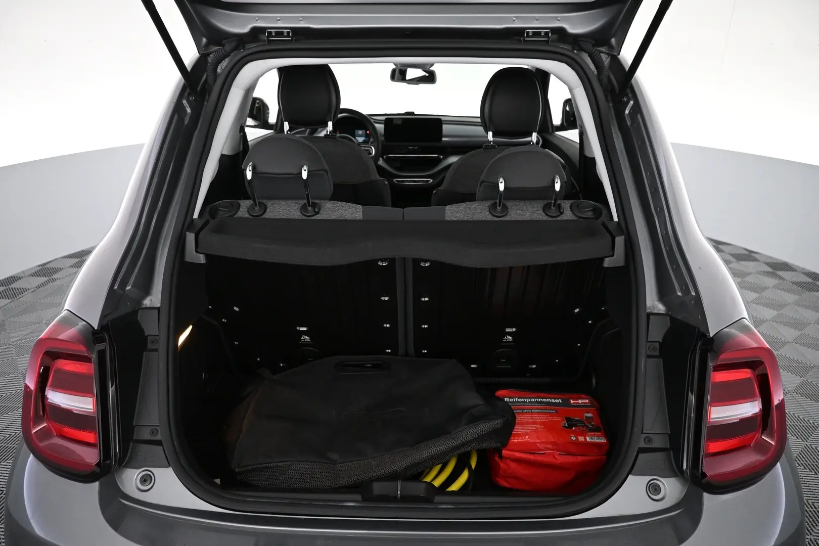 Car Image - 2N2Hk57lom9SKOQlpeJg8y
