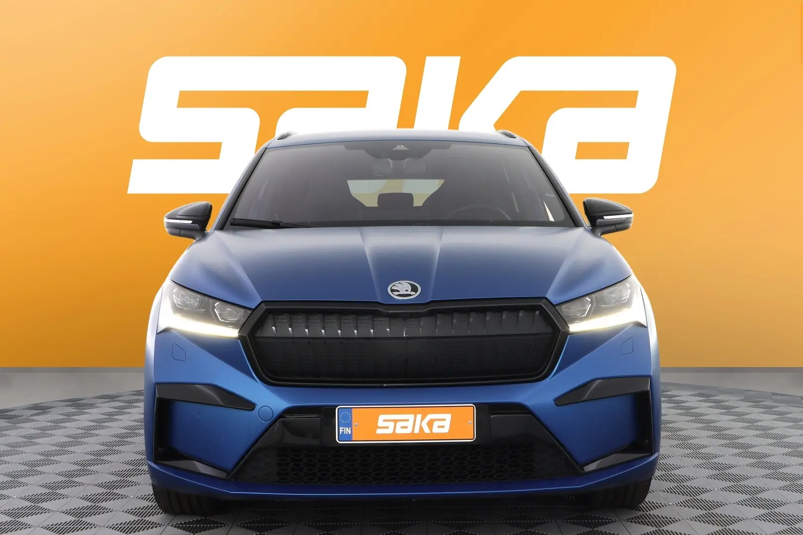 Car Image - 60cB9zzfq0iPbJJnD5TeIa