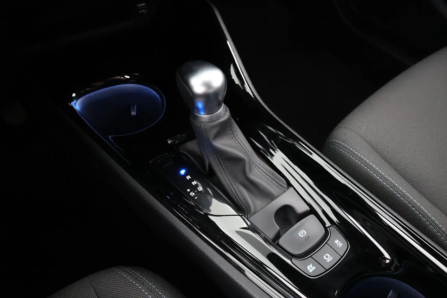 Car Image - 1mpIqZs1v9q4dFnEdxP6oH
