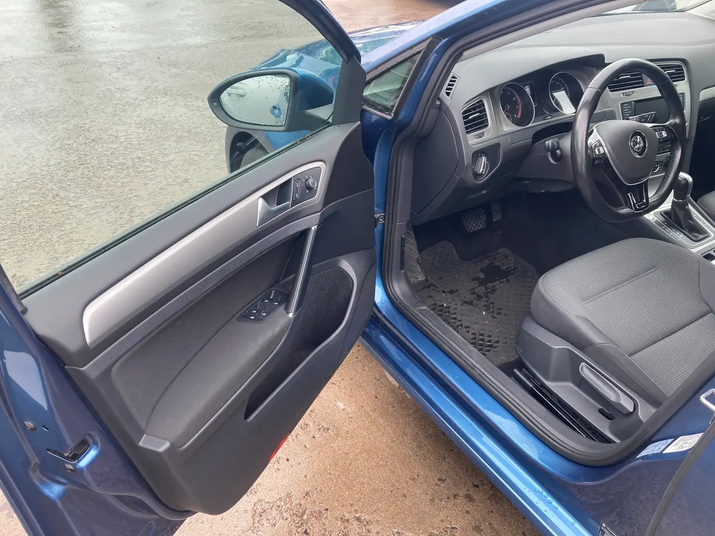 Car Image - 5HxArsHjHf50jaLAEuPT7E