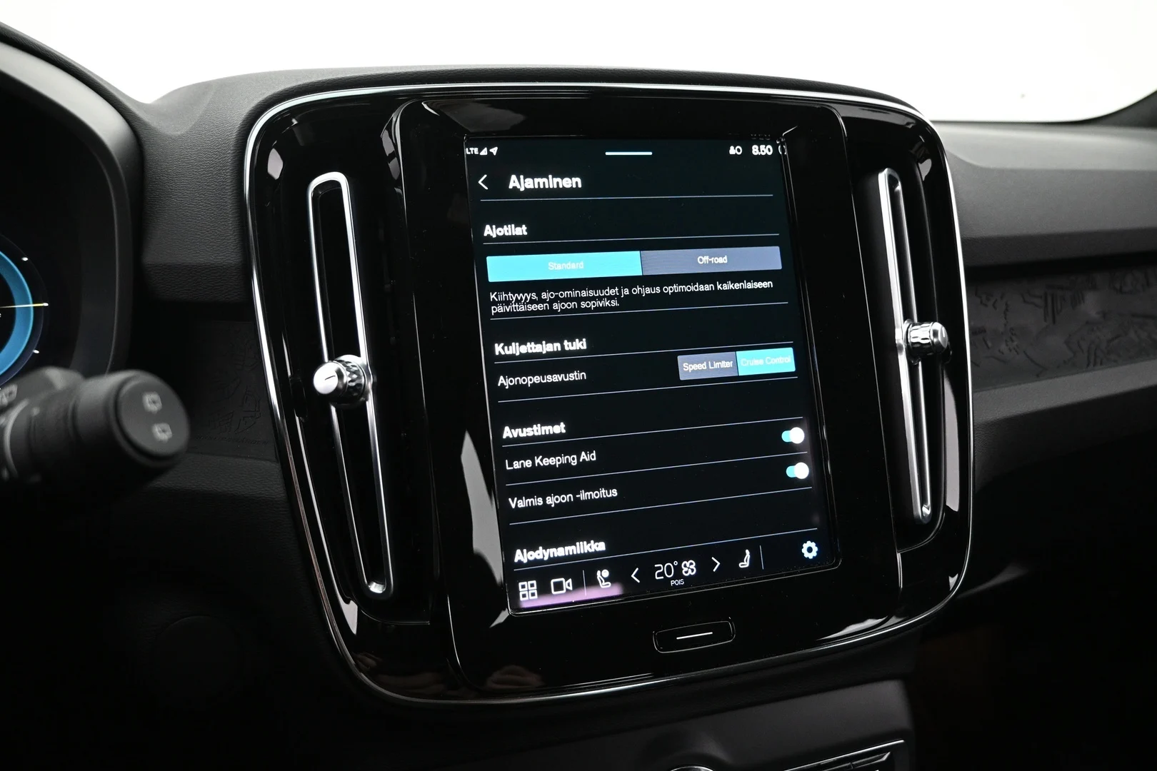 Car Image - ncwLnNZfywKt8mJWmnkgz