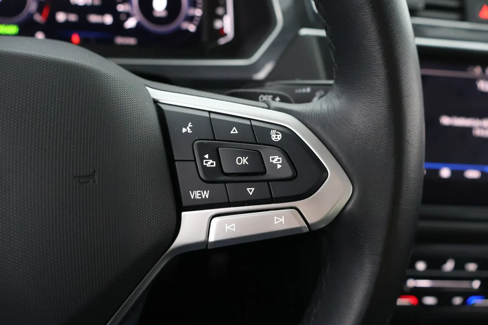 Car Image - 3iuRsQxIUsI2AMWSBKrcfO