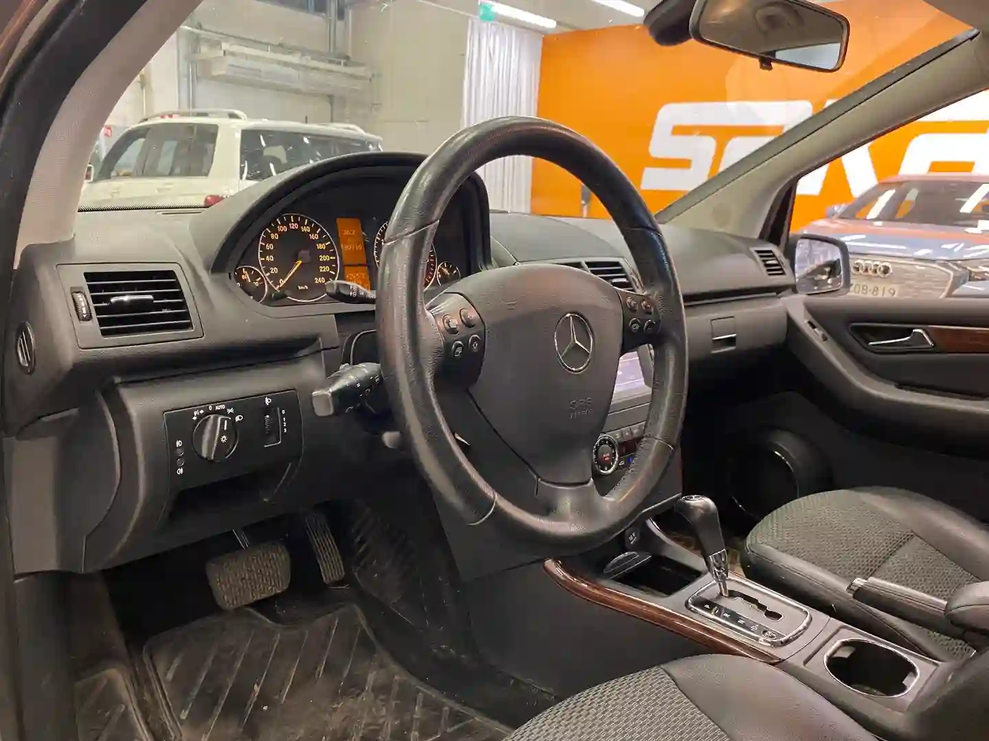 Car Image - 4ntio7LiyngF9lSNK2qD60