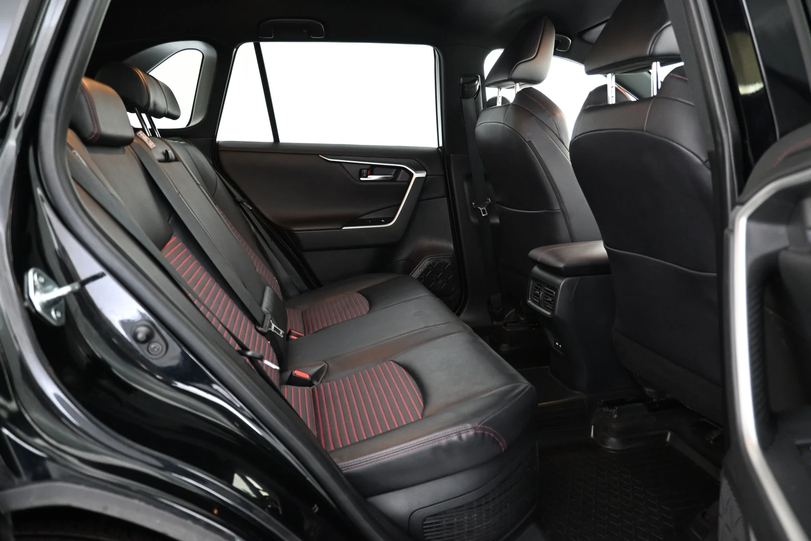 Car Image - 3E3iu7quo5rTkJ0lZWdNlQ