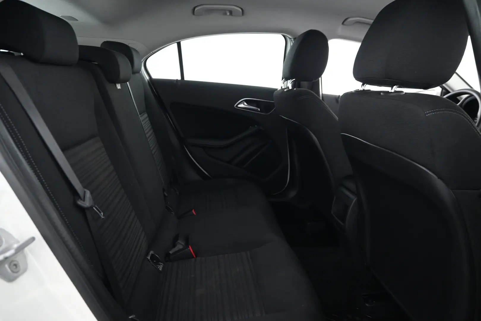 Car Image - 6sUW58ce6ZmVLdmC9N7XjK