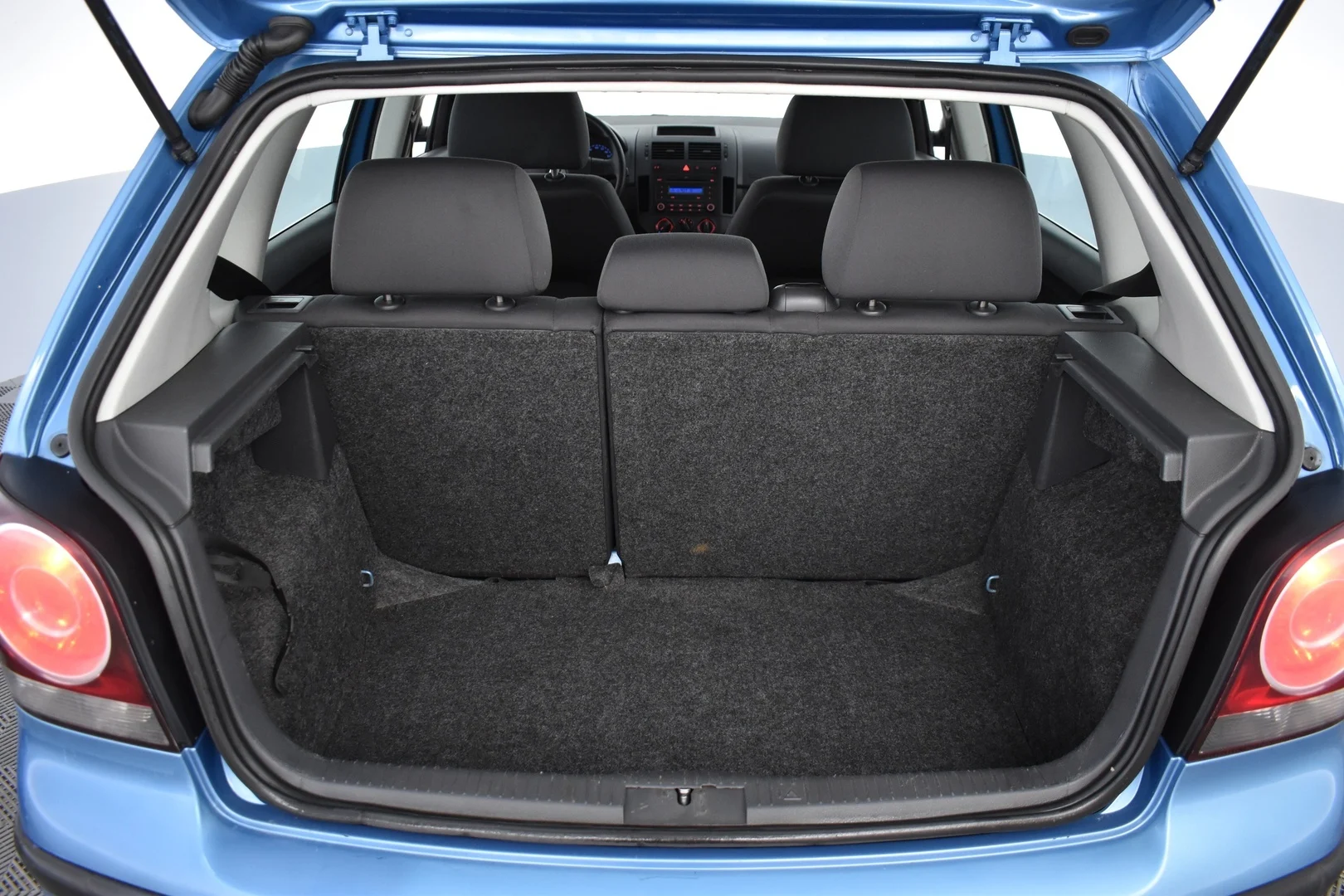 Car Image - HHbzOpG7ARwoLhPEkYt8i