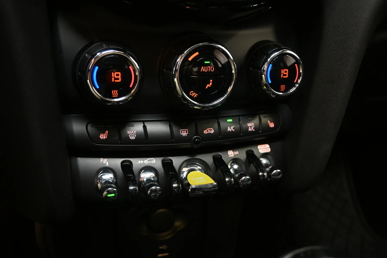 Car Image - 4p5FLpXZ1Z5oF9nHmoewk9